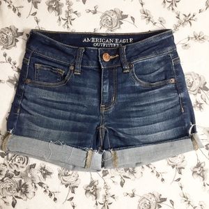 American Eagle | Cut Off Stretch Cuff Jean Shorts